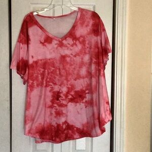 Women’s Tie-Dye V-Neck Tee - Pink/Red
